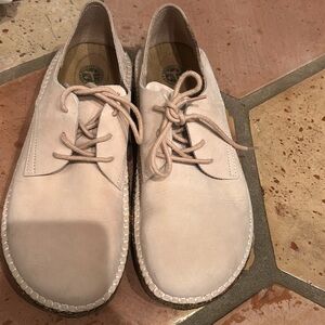 Birkenstock Light Pink Shoes with Laces Size 39, L8, M6 Like New